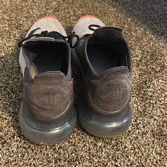 Air max 270 - Grey and Pink - Picture 2 of 5